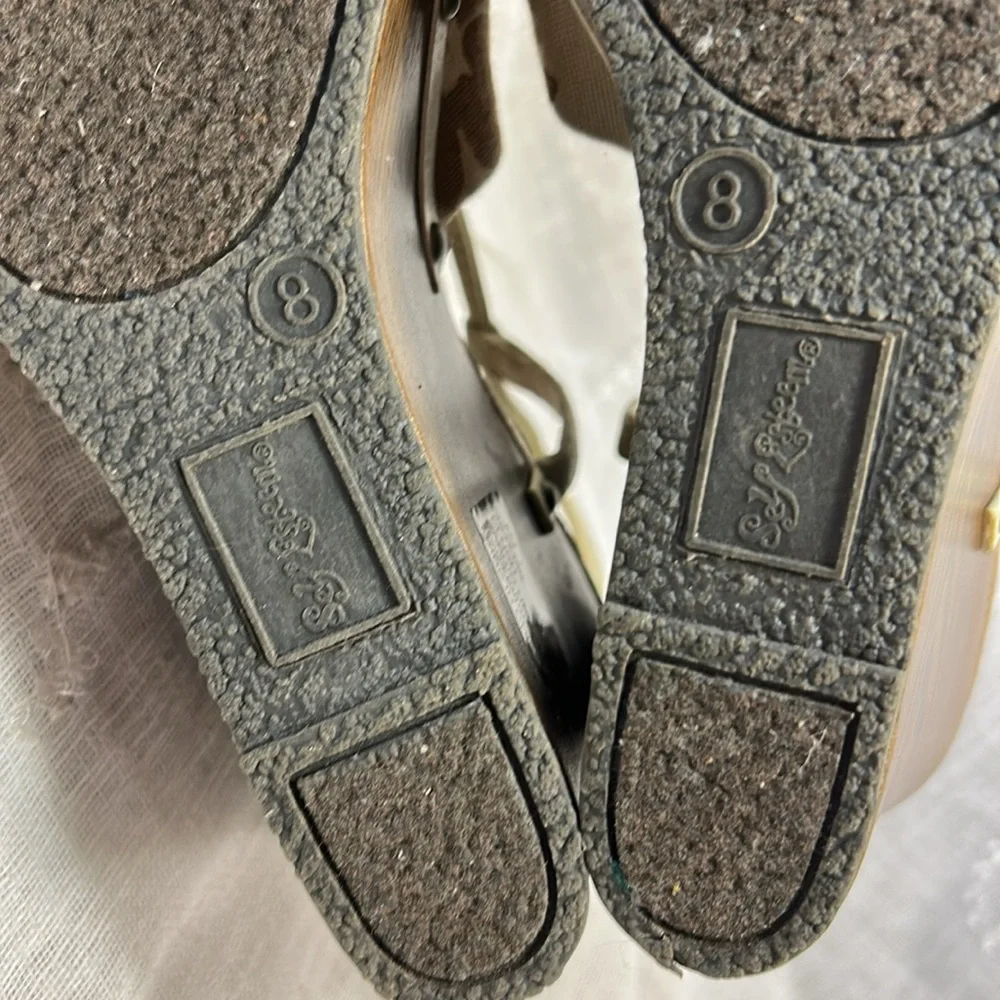 Self Esteem almost NEW wedge bow sandals